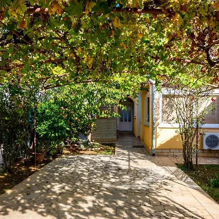 Apartman Valbandon 7352a Fazana