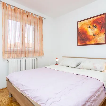 Apartman Valbandon 7352a