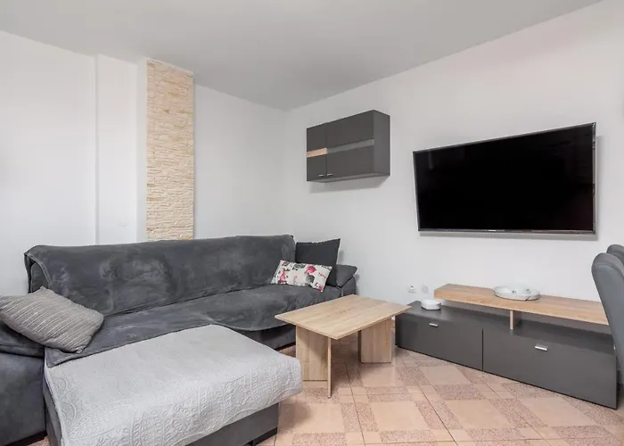 Valbandon 7352a * Fažana