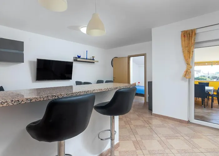 Valbandon 7352a Apartman *